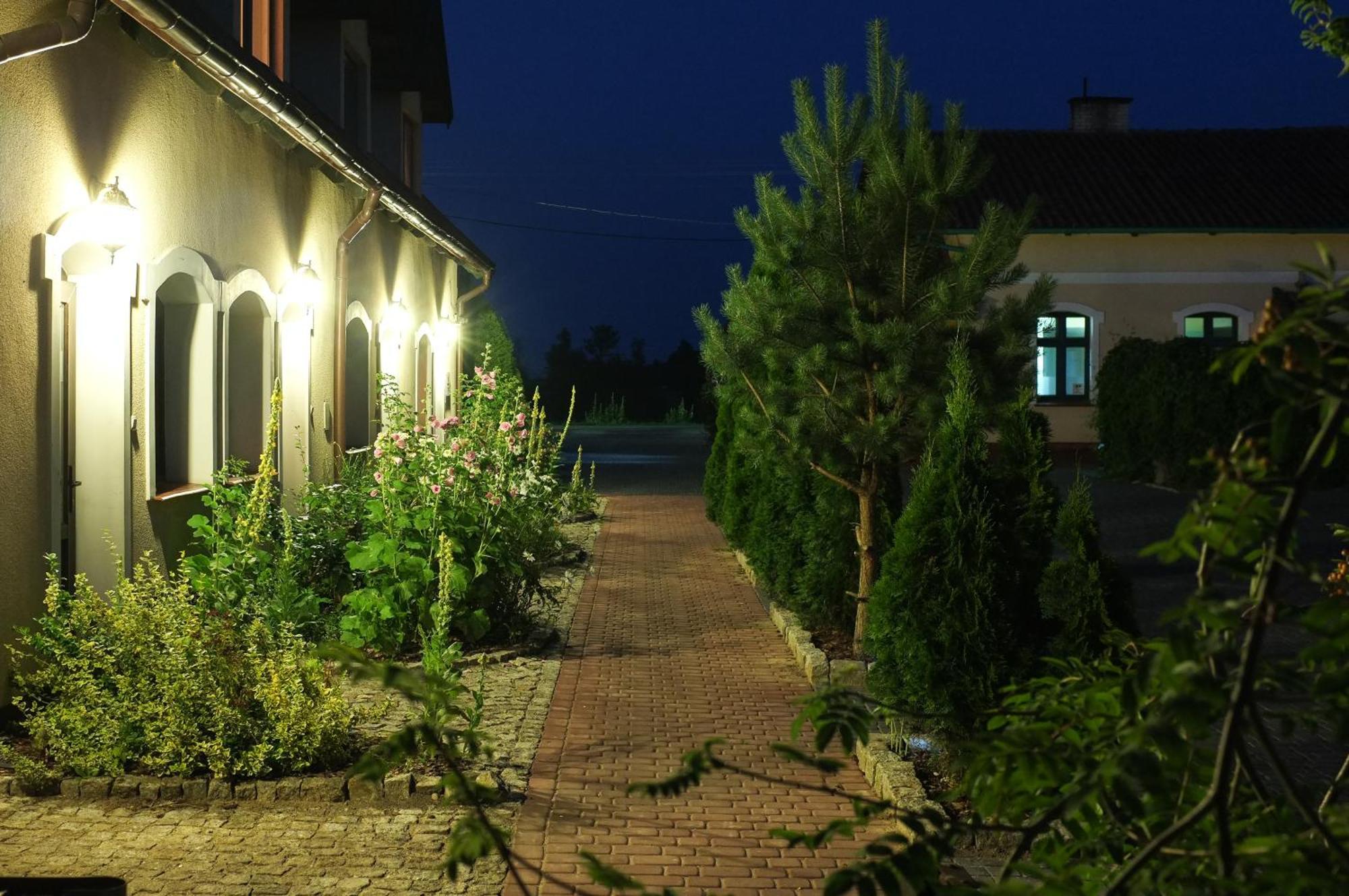 Zajazd Wiejski Szczechy Wielkie Exterior photo