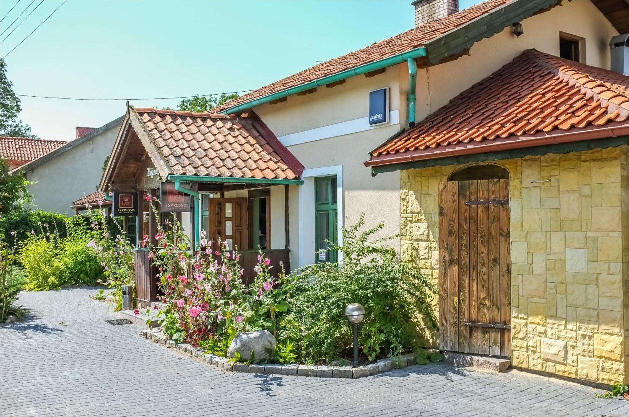 Zajazd Wiejski Szczechy Wielkie Exterior photo